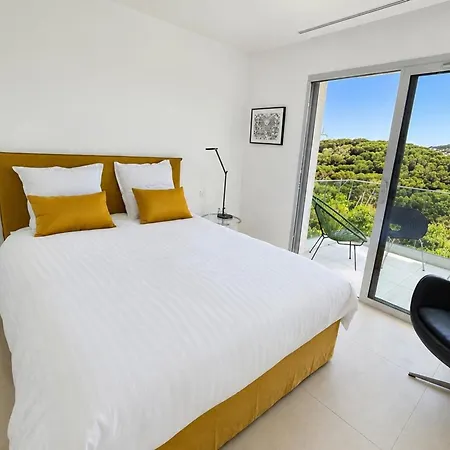 Villa Contemporary Luxury In 3 Bedrooms 6 Guests Pool & Parki *